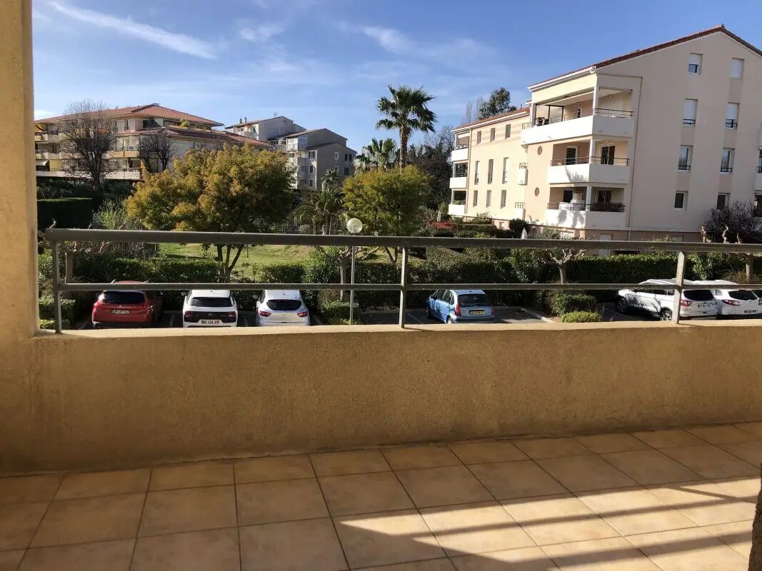 Appartement à louer, 46m², Fréjus