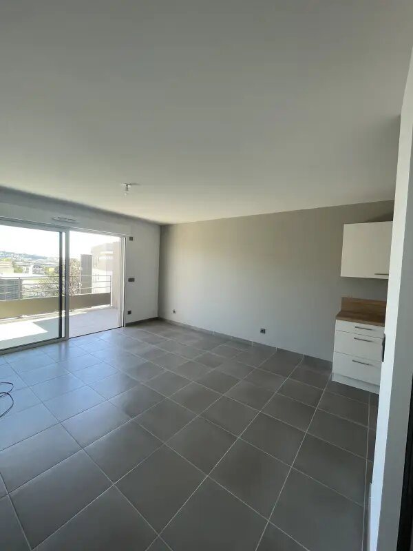 Appartement à louer, 45m², Fréjus