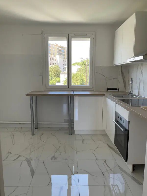 Appartement à louer, 56m², Saint-Raphaël