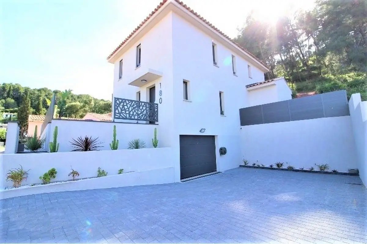 Maison à vendre, 138m², Hyères