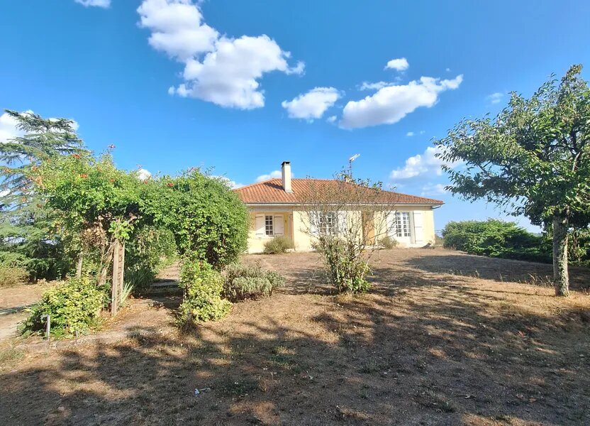 Maison à louer, 113m², Chassenon