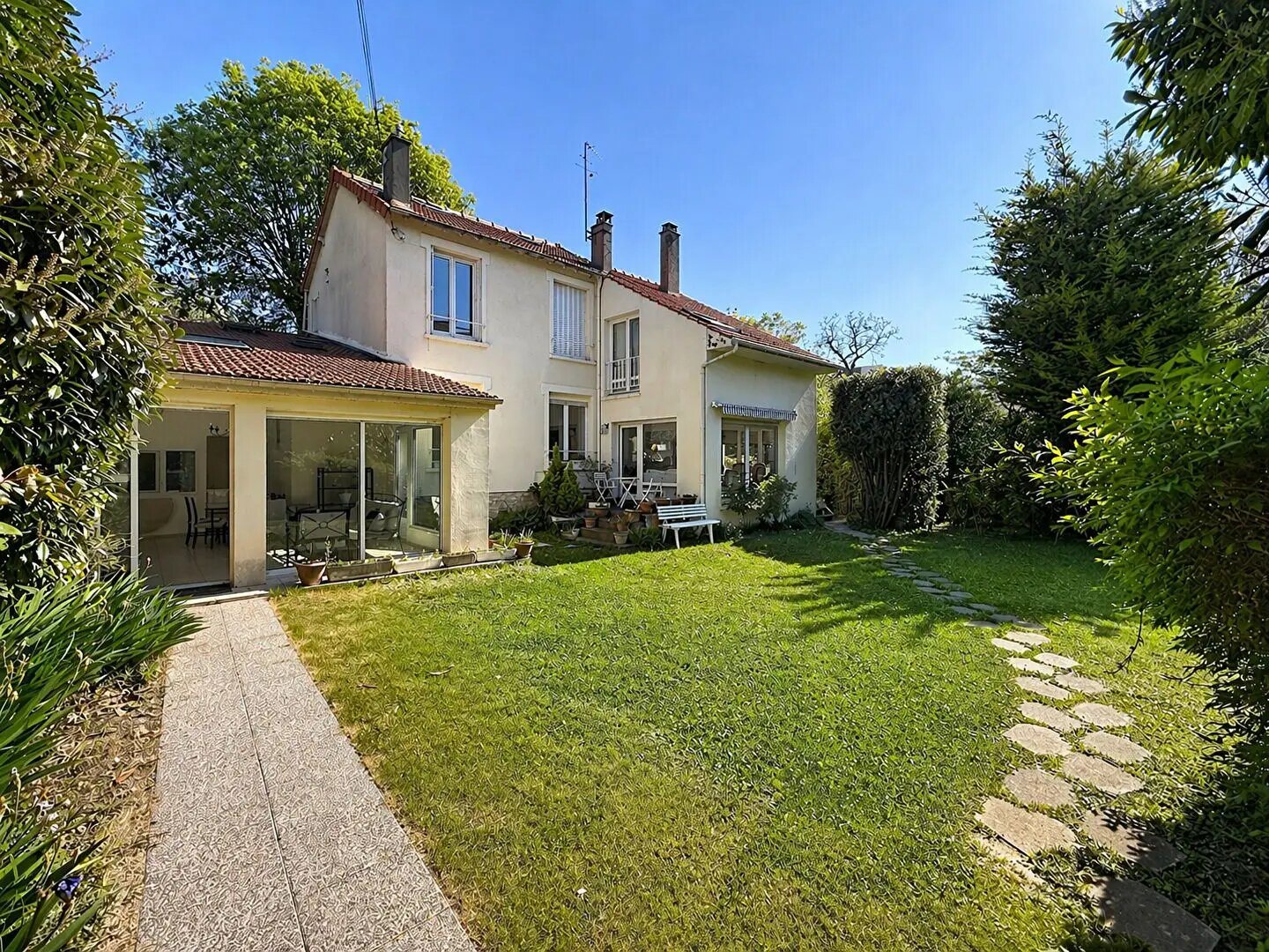 Maison à vendre, 257m², Suresnes