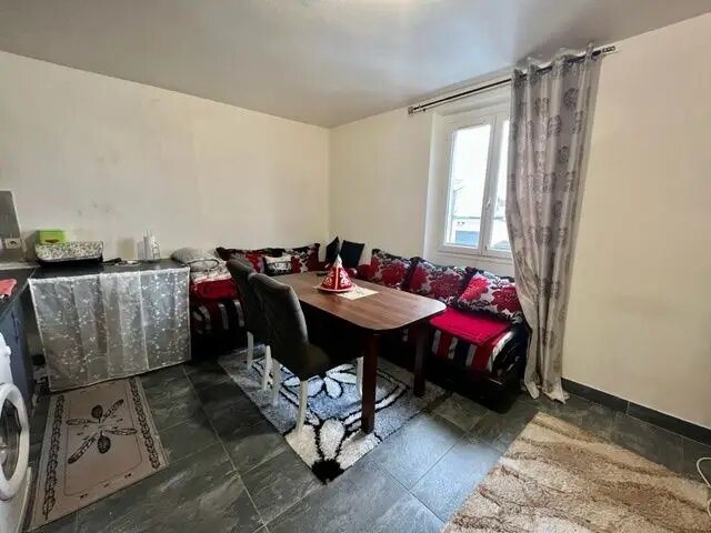 Appartement à vendre, 27m², Stains