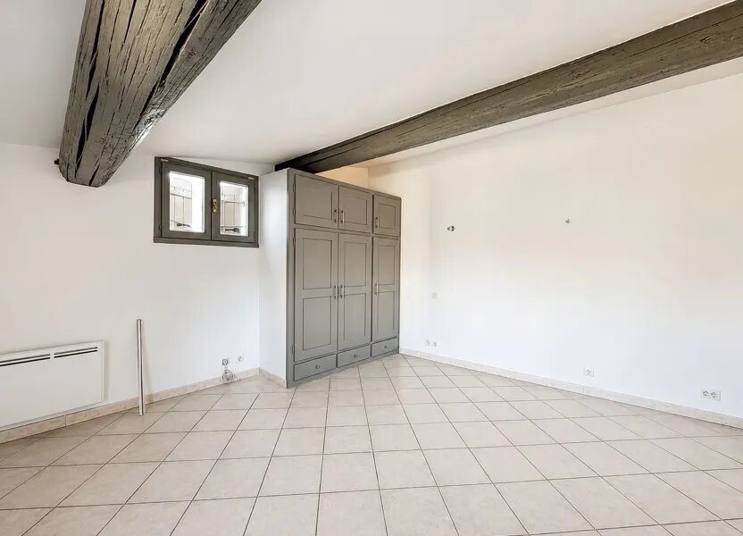Appartement à louer, 28m², L'Isle-sur-la-Sorgue