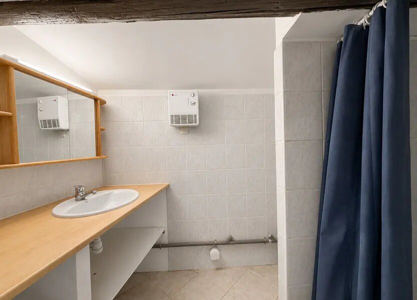 Appartement à louer, 28m², L'Isle-sur-la-Sorgue