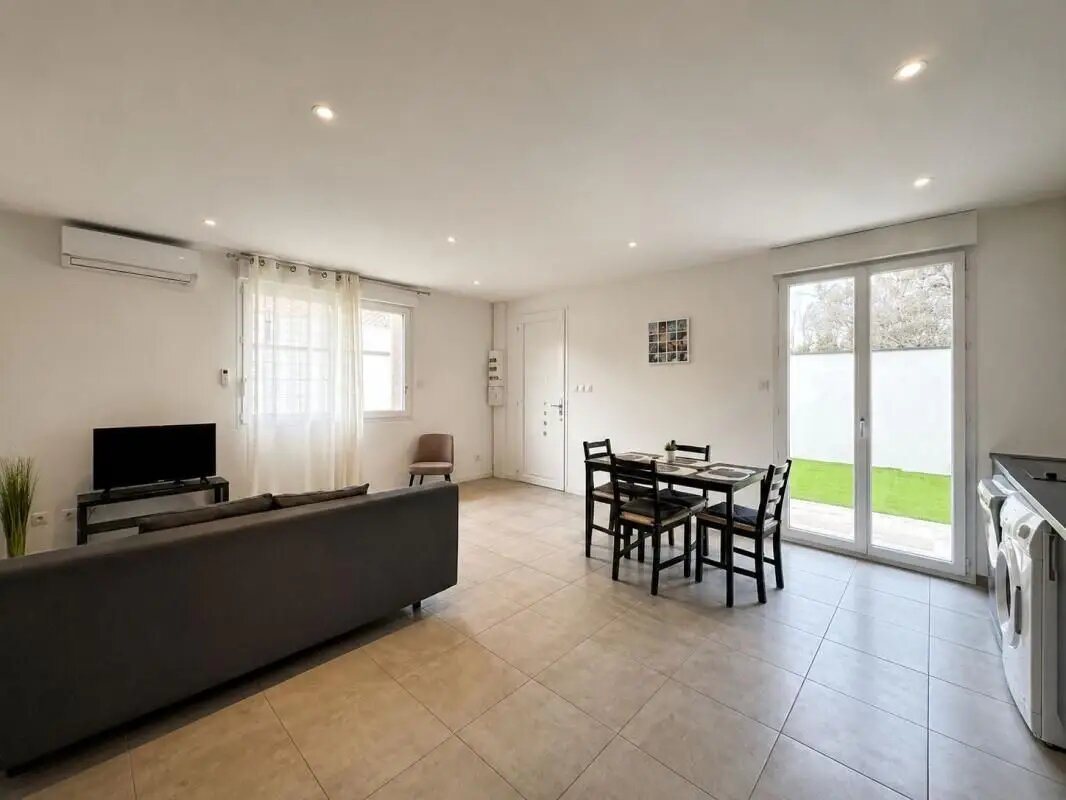 Appartement à louer, 45m², Morières-lès-Avignon