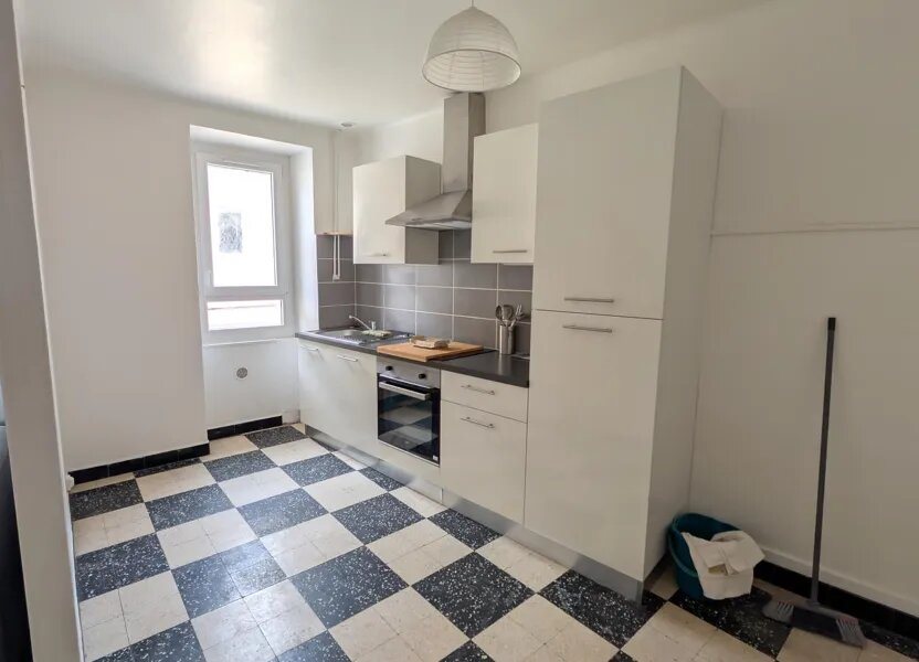 Appartement à louer, 67m², Saint-Ambroix