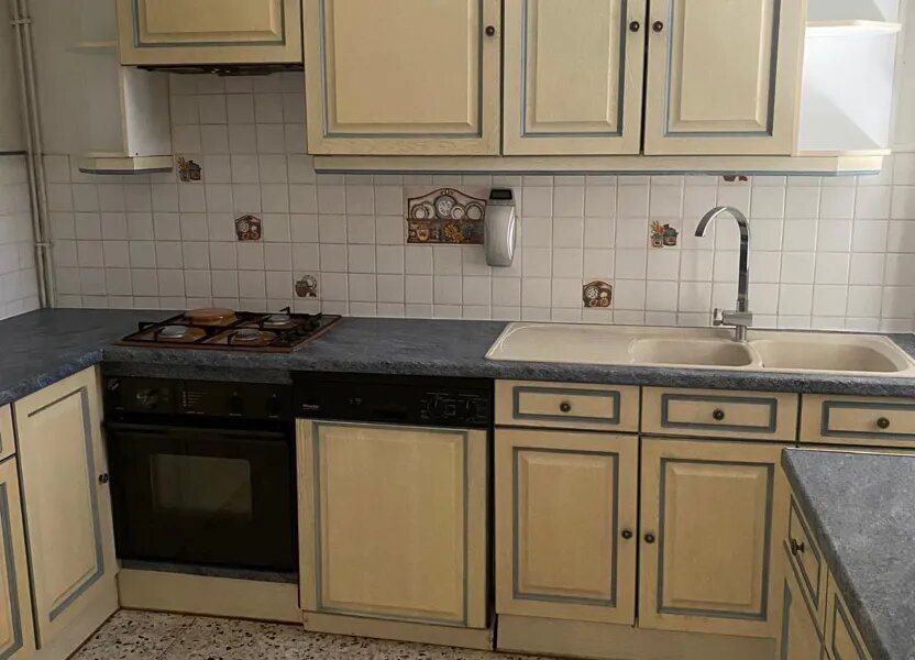 Appartement à louer, 131m², Bessèges