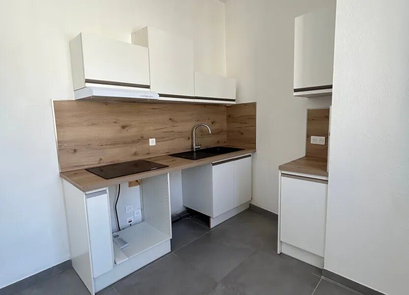 Appartement à louer, 65m², Saint-Ambroix