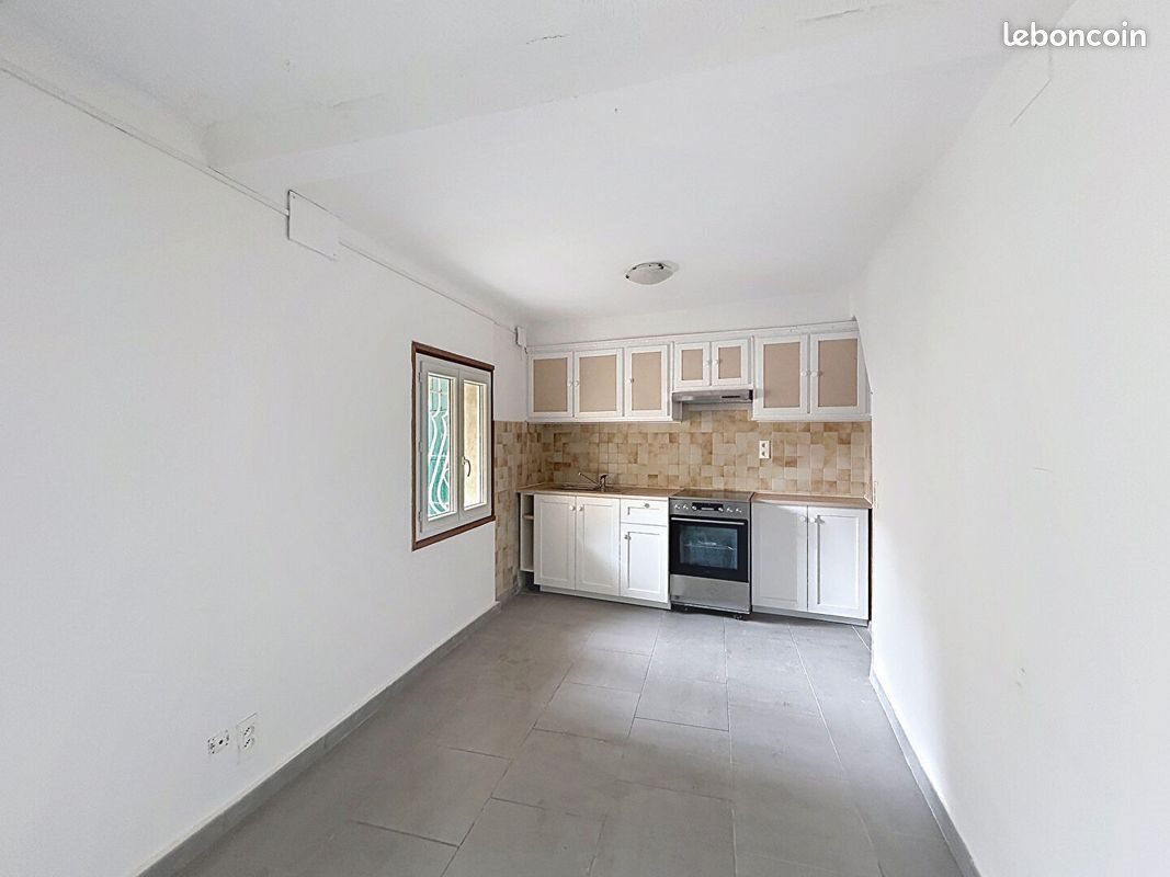 Appartement à louer, 29m², Saint-Chamas