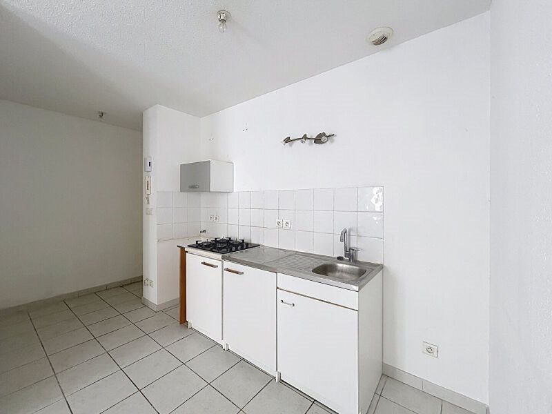 Appartement à louer, 25m², Saint-Chamas