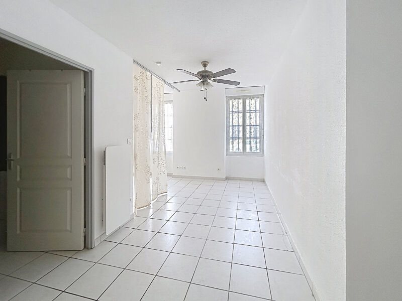 Appartement à louer, 25m², Saint-Chamas