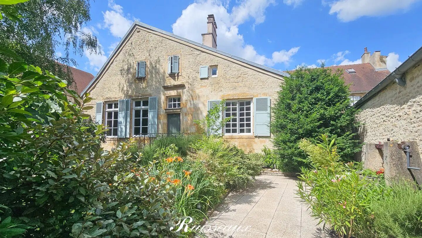 Maison à vendre, 225m², Langres