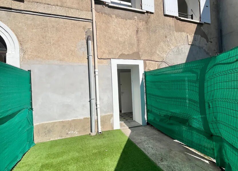 Appartement à louer, 65m², Mèze