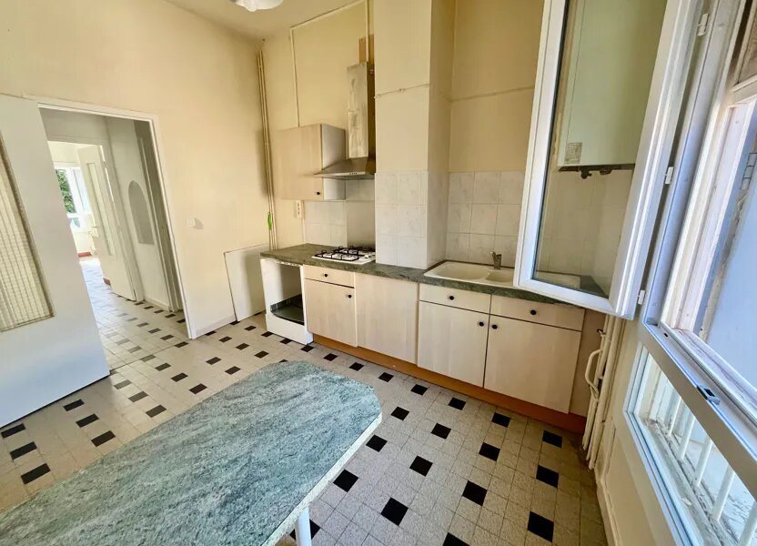 Appartement à louer, 65m², Mèze