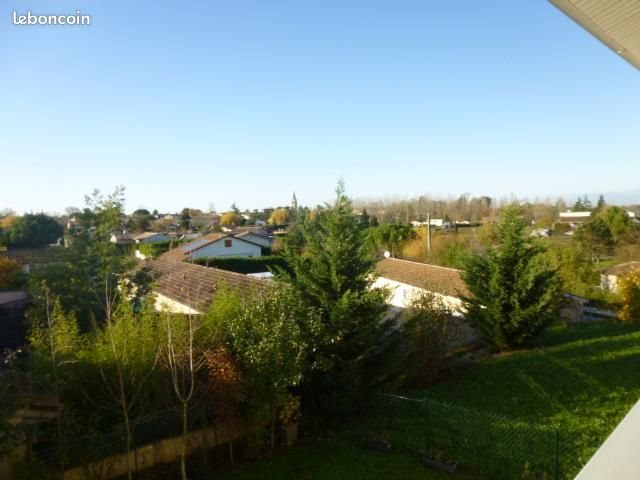 Appartement à louer, 46m², Montussan