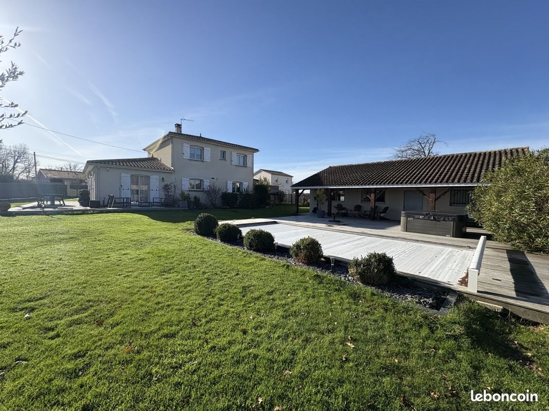 Maison à vendre, 227m², Cénac