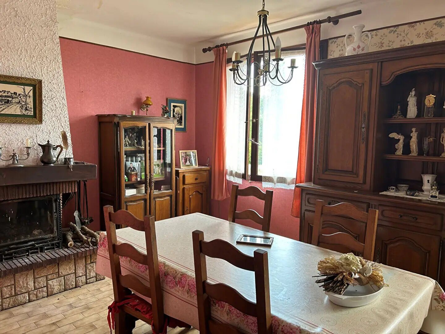 Maison à vendre, 108m², Saint-Julien-les-Rosiers