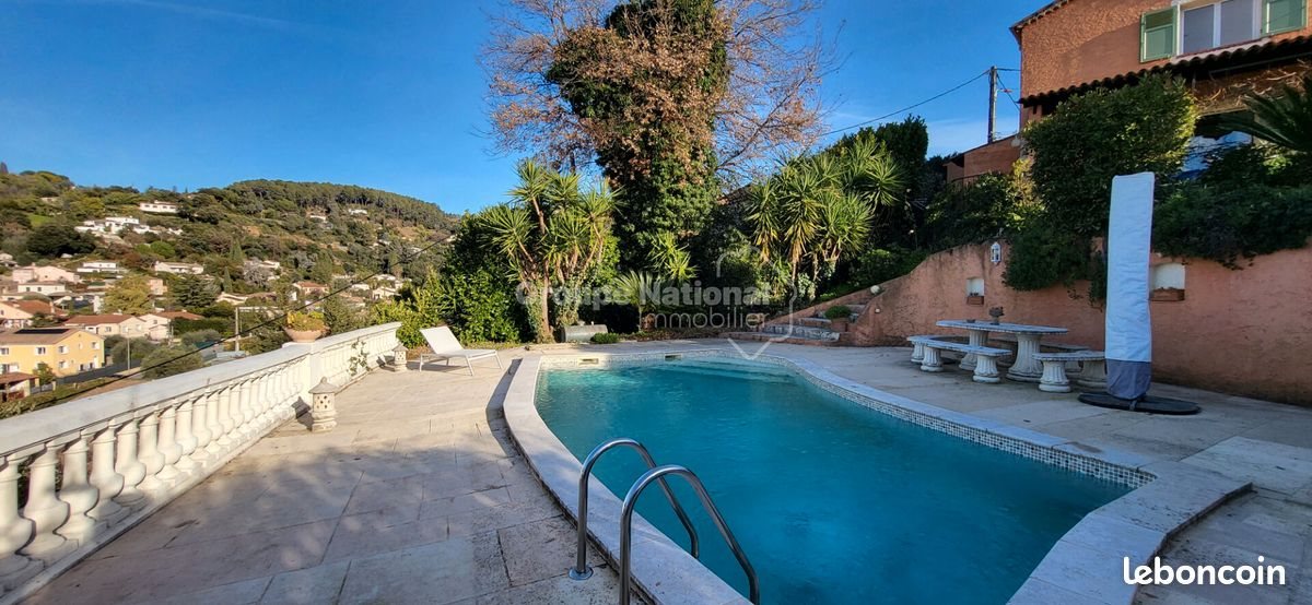 Maison à vendre, 124m², Pégomas