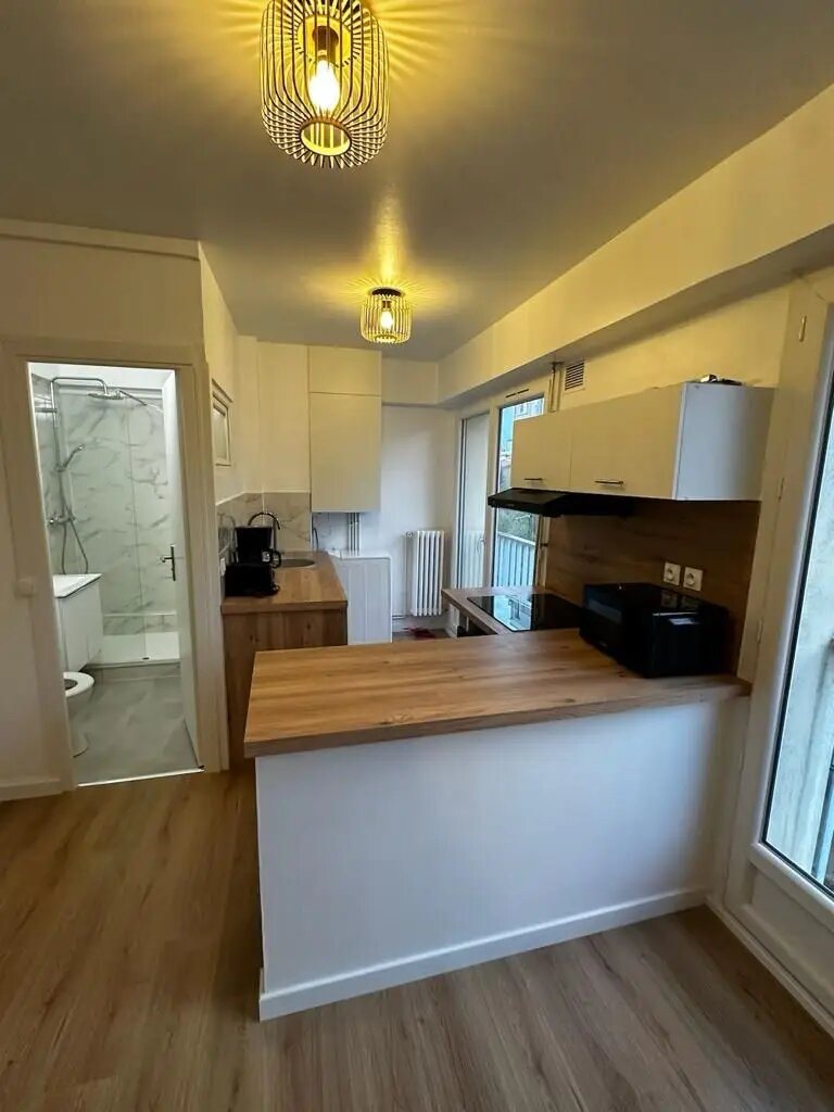 Appartement à louer, 25m², Courbevoie