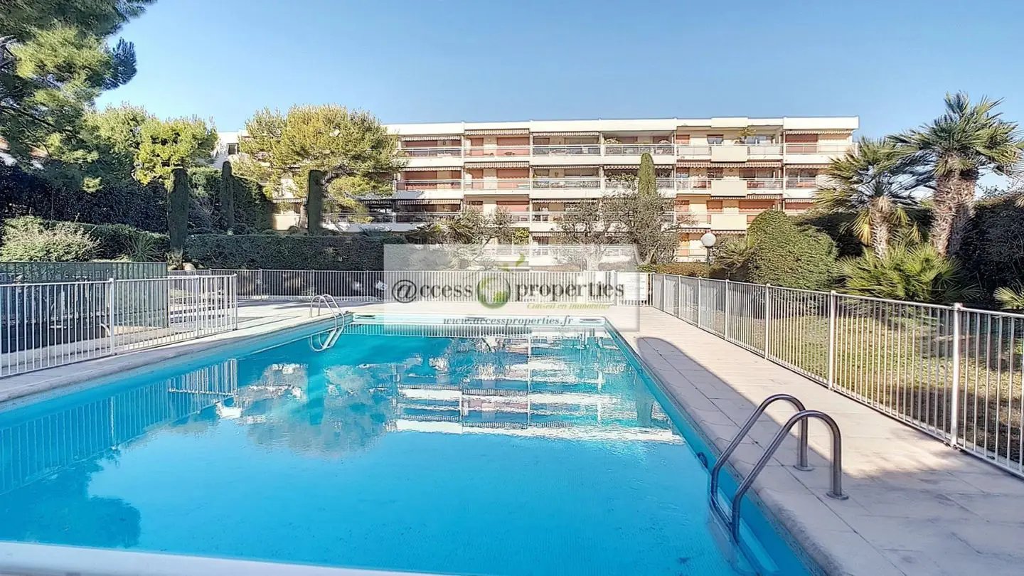 Appartement à louer, 49m², Antibes