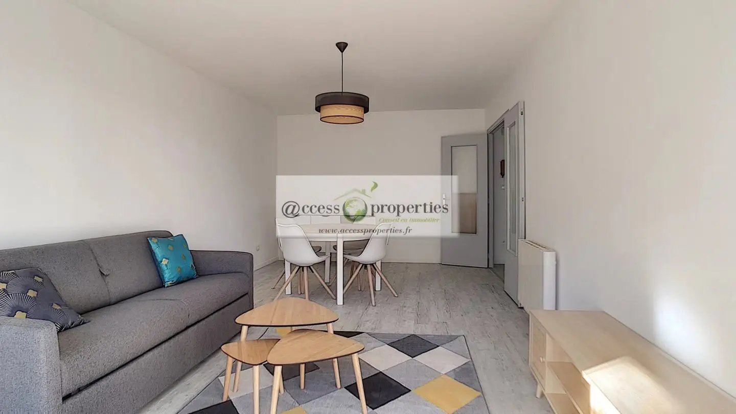 Appartement à louer, 49m², Antibes