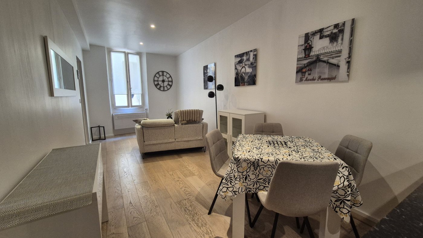 Appartement à louer, 41m², Antibes