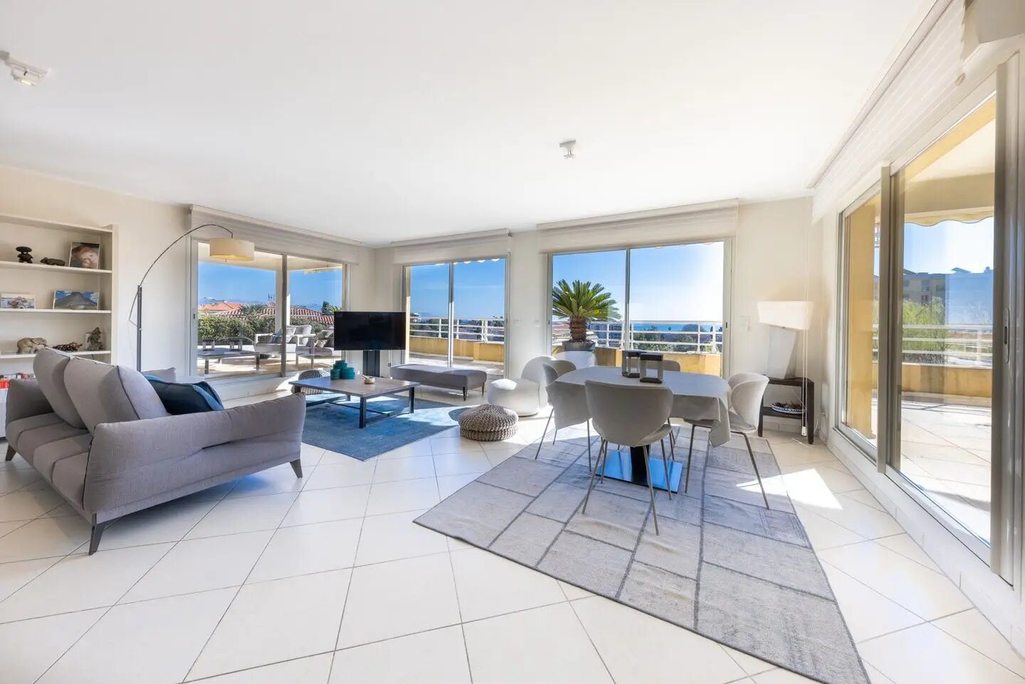 Appartement à louer, 136m², Antibes