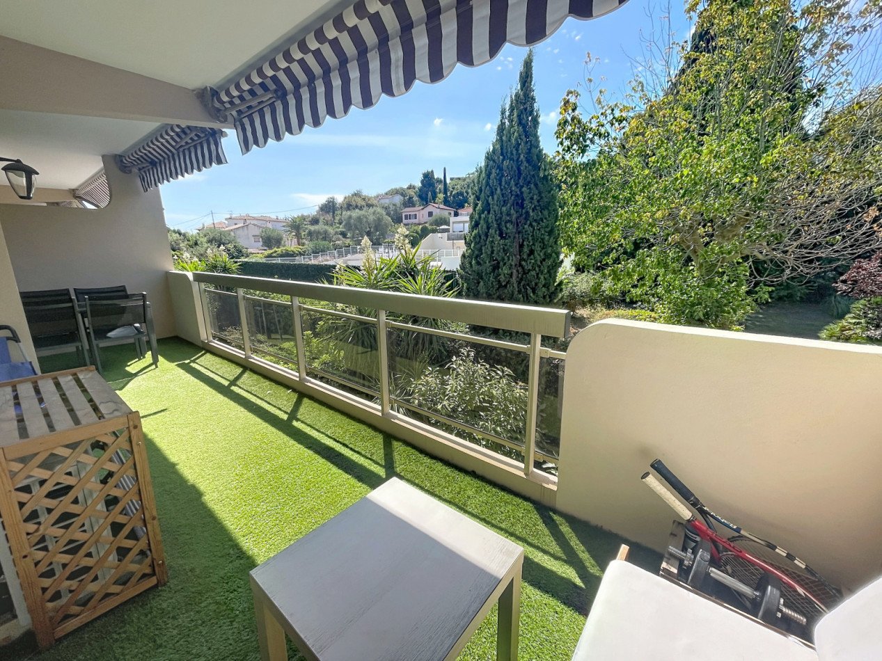 Appartement à louer, 39m², Antibes