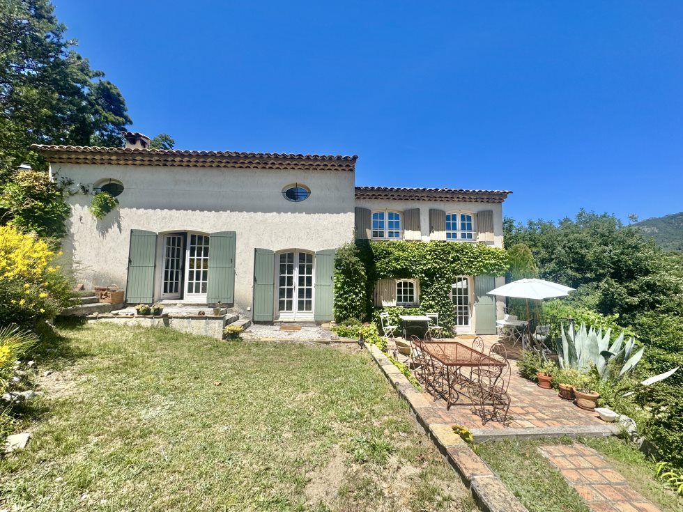 Maison à vendre, 120m², Levens