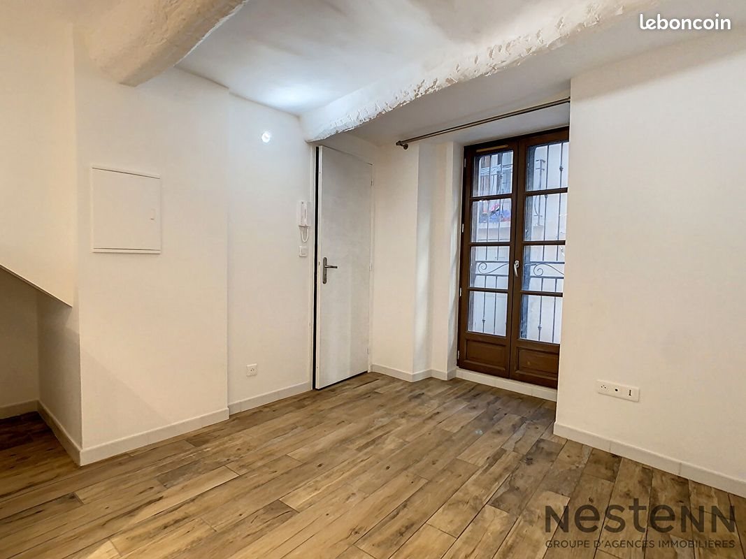 Appartement à louer, 32m², Trets