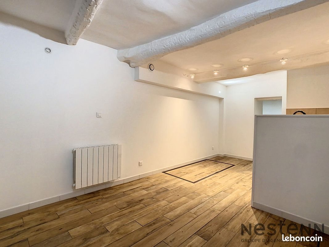 Appartement à louer, 32m², Trets
