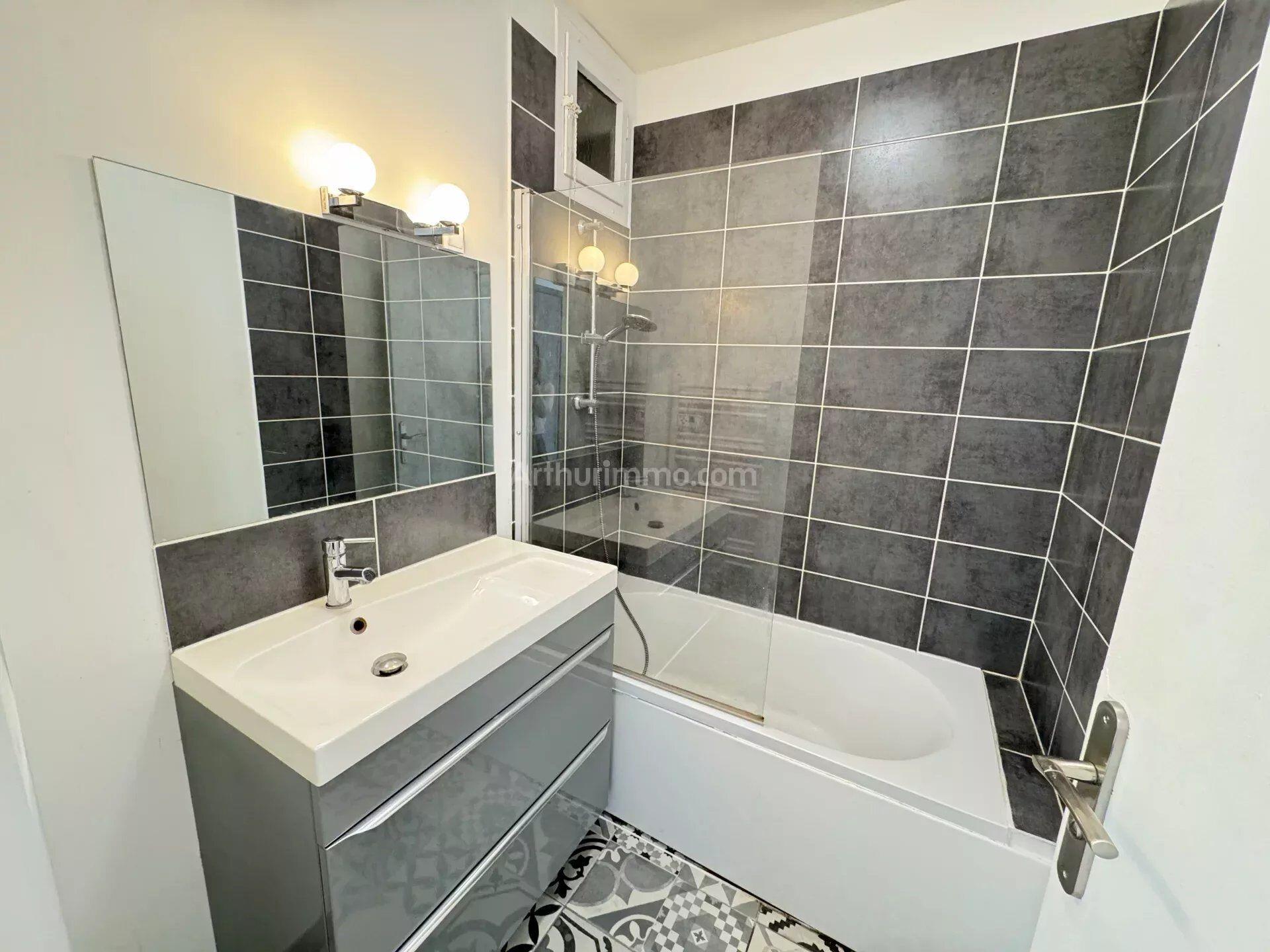 Maison à vendre, 57m², Manosque