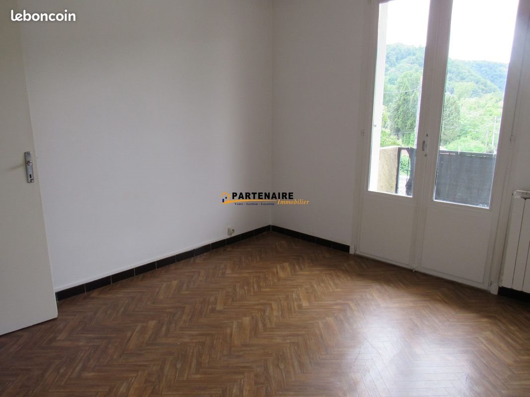 Appartement à louer, 54m², Saint-Uze