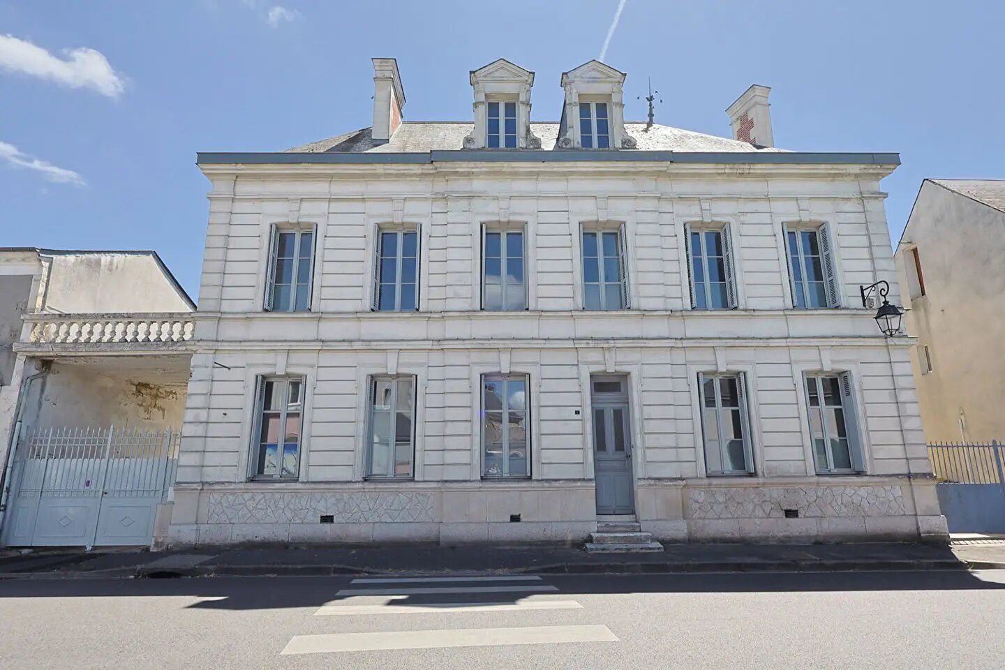 Maison à vendre, 241m², Cléré-les-Pins