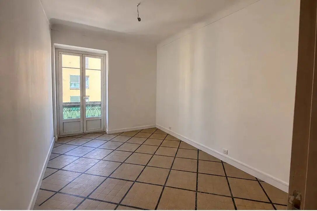Appartement à louer, 111m², Nice