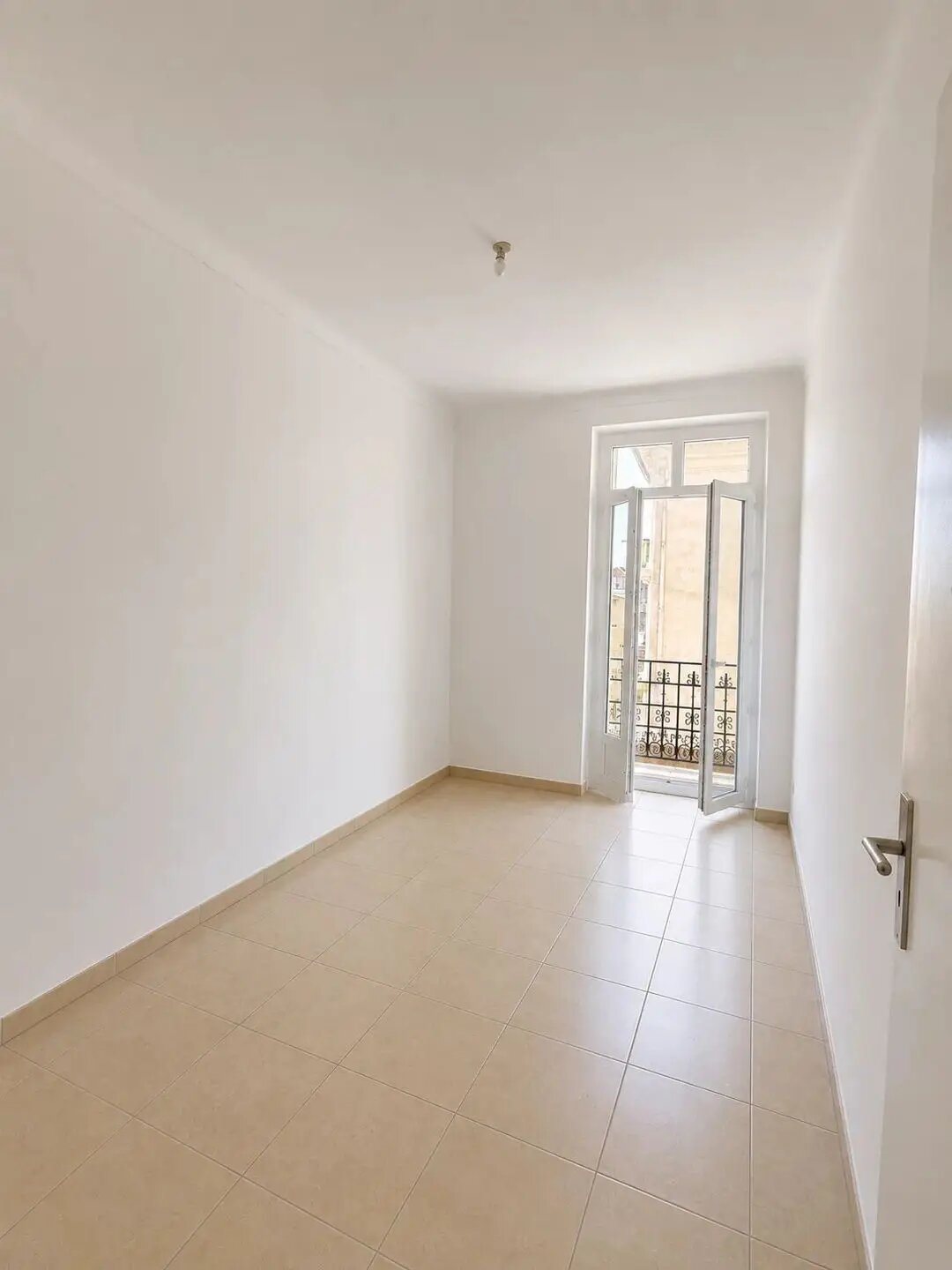 Appartement à louer, 82m², Nice