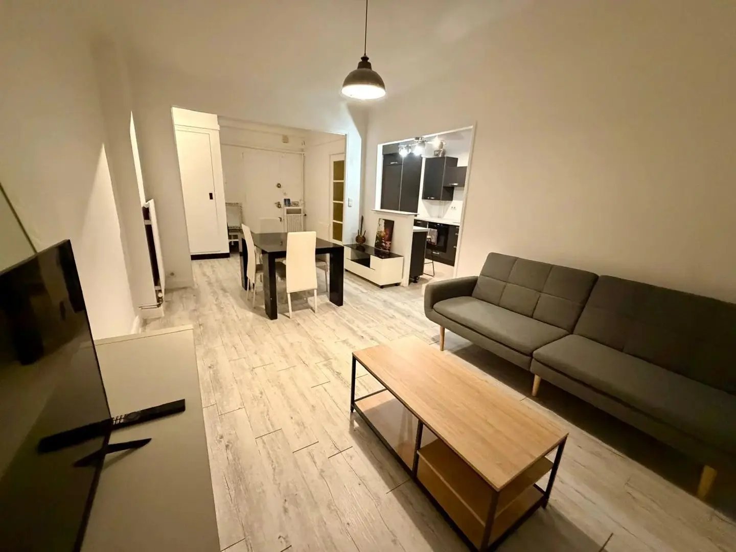 Appartement à louer, 2m², Antibes