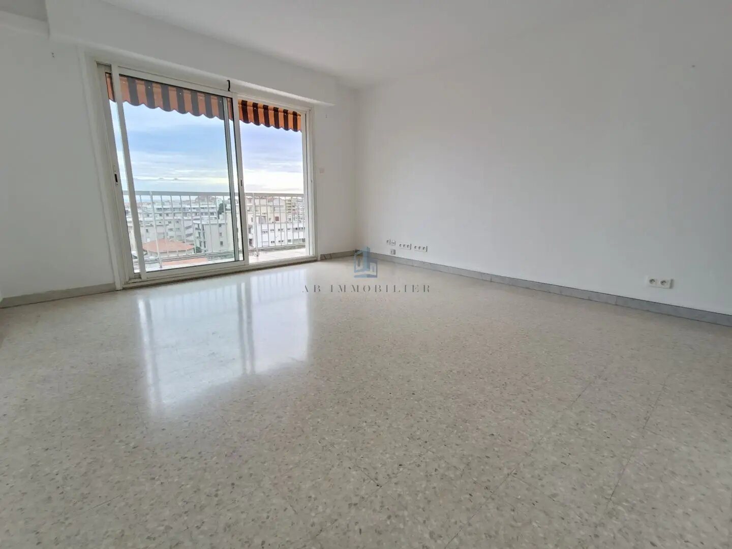 Appartement à louer, 70m², Nice