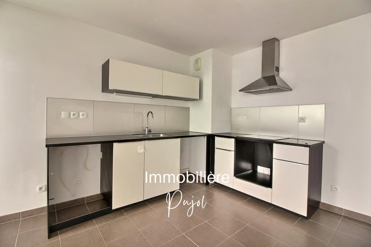 Appartement à louer, 46m², Marseille 6ème