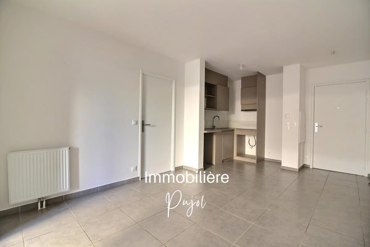Appartement à louer, 40m², Marseille 12ème
