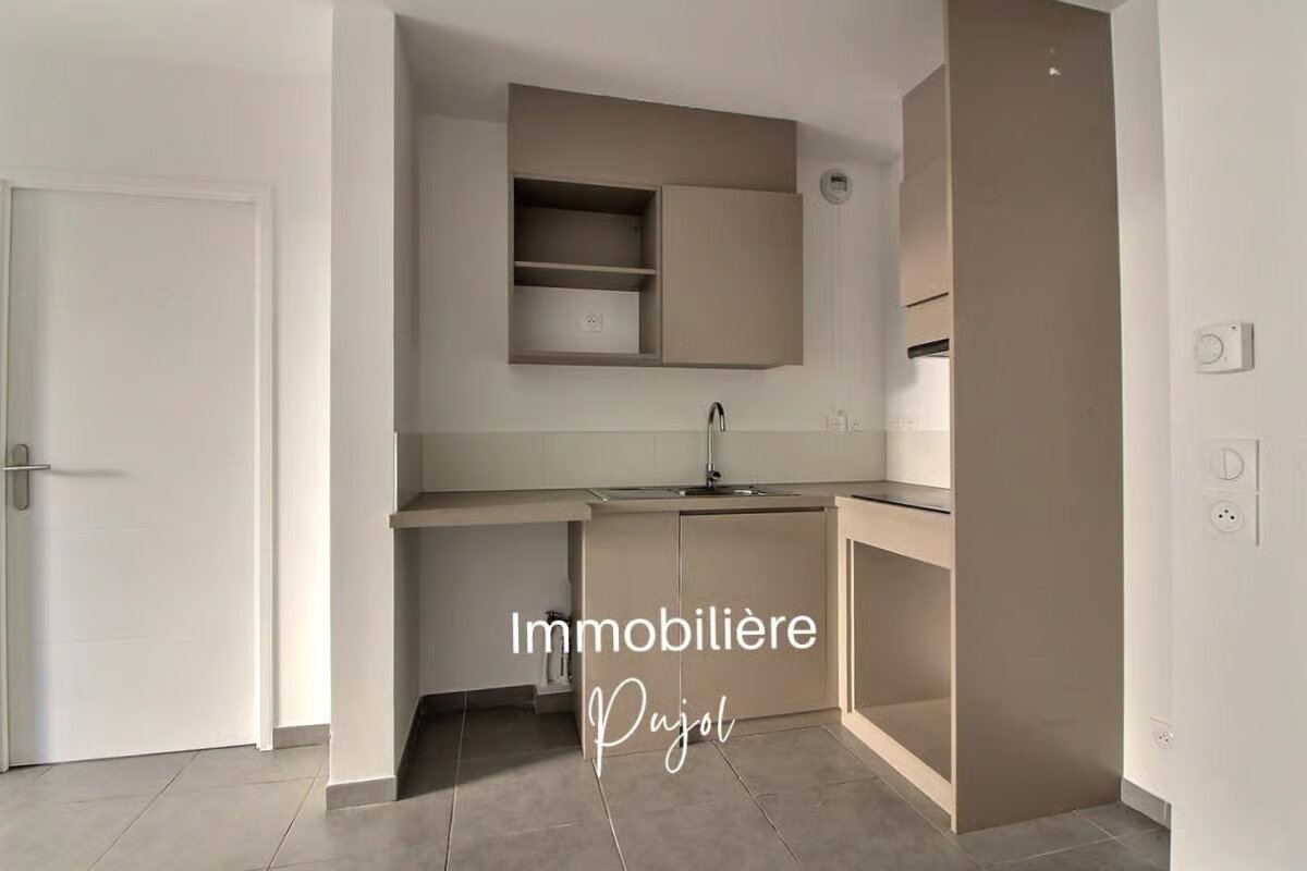 Appartement à louer, 40m², Marseille 12ème