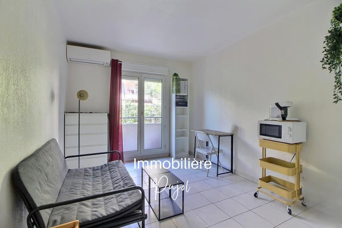 Appartement à louer, 17m², Marseille 5ème