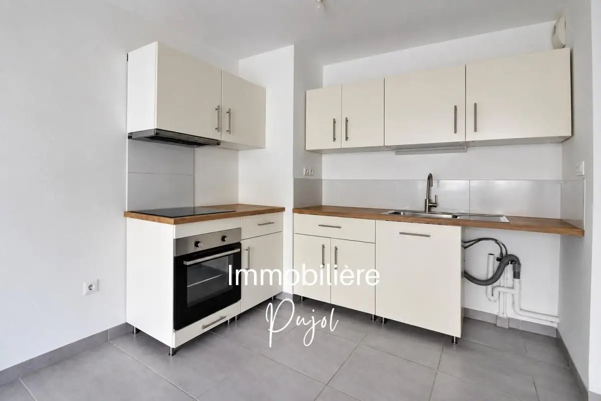 Appartement à louer, 45m², Marseille 12ème