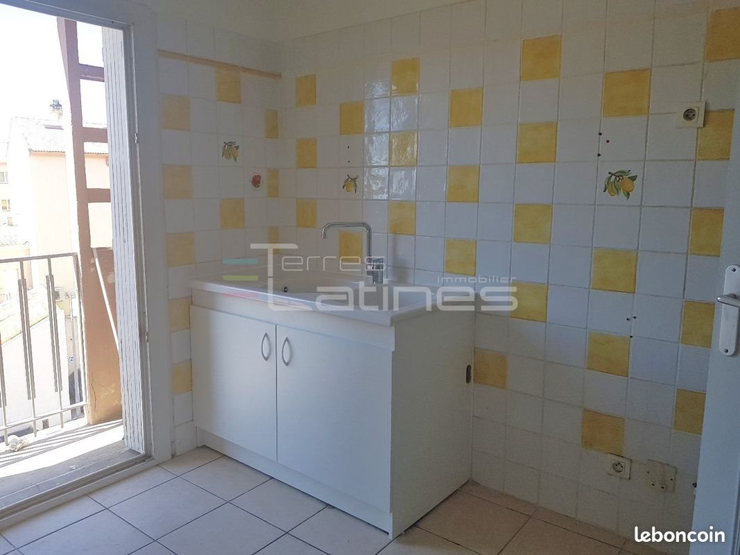 Appartement à louer, 72m², Nîmes