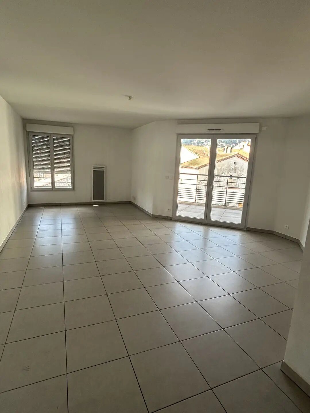 Appartement à louer, 68m², Vallauris