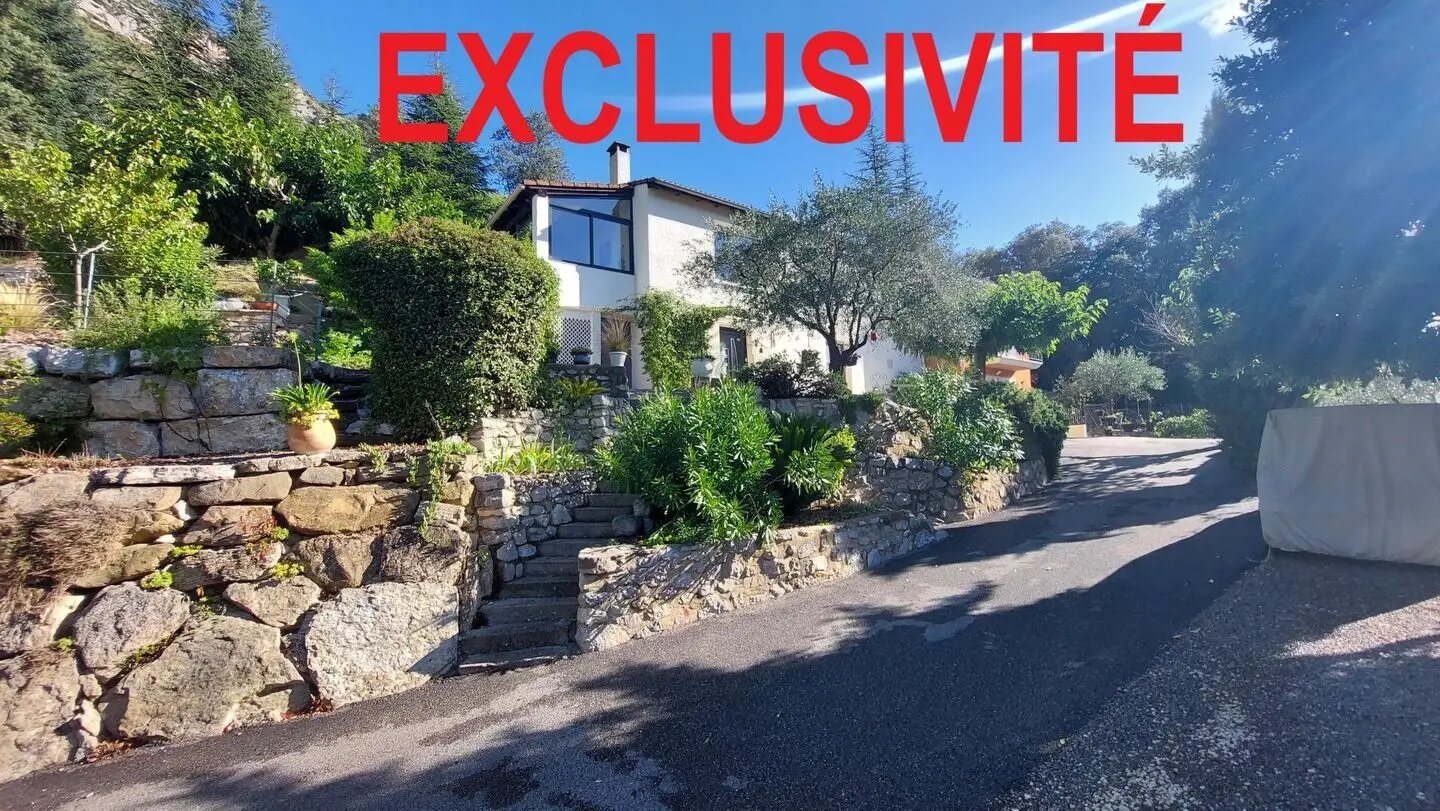 Maison à vendre, 143m², Sahune