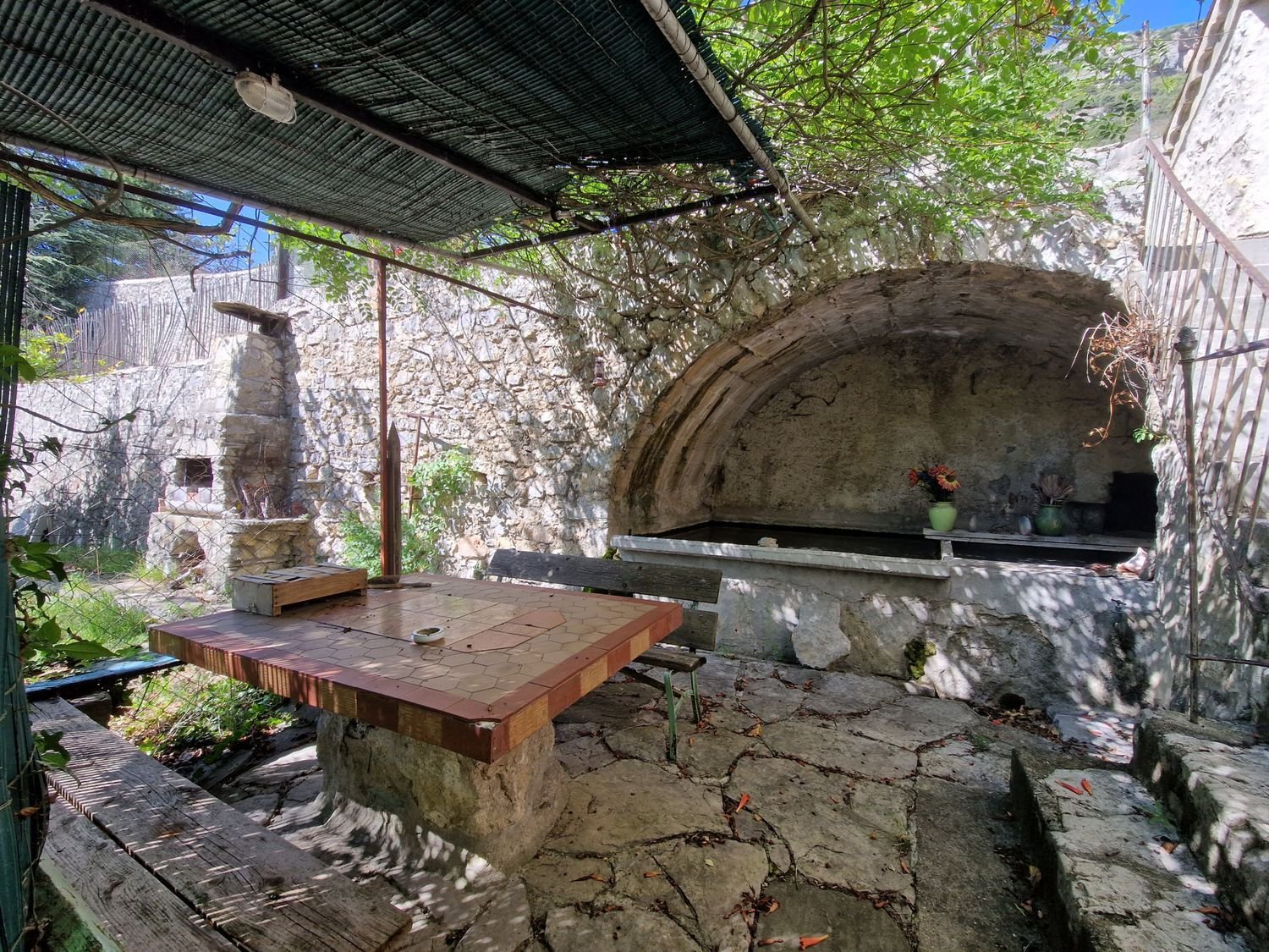 Maison à vendre, 240m², Sahune
