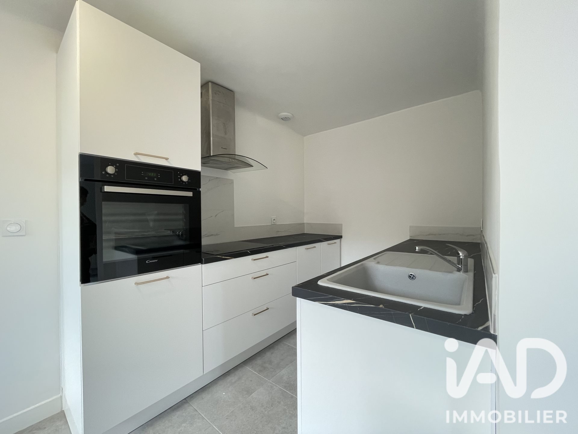 Maison à louer, 66m², Ormes