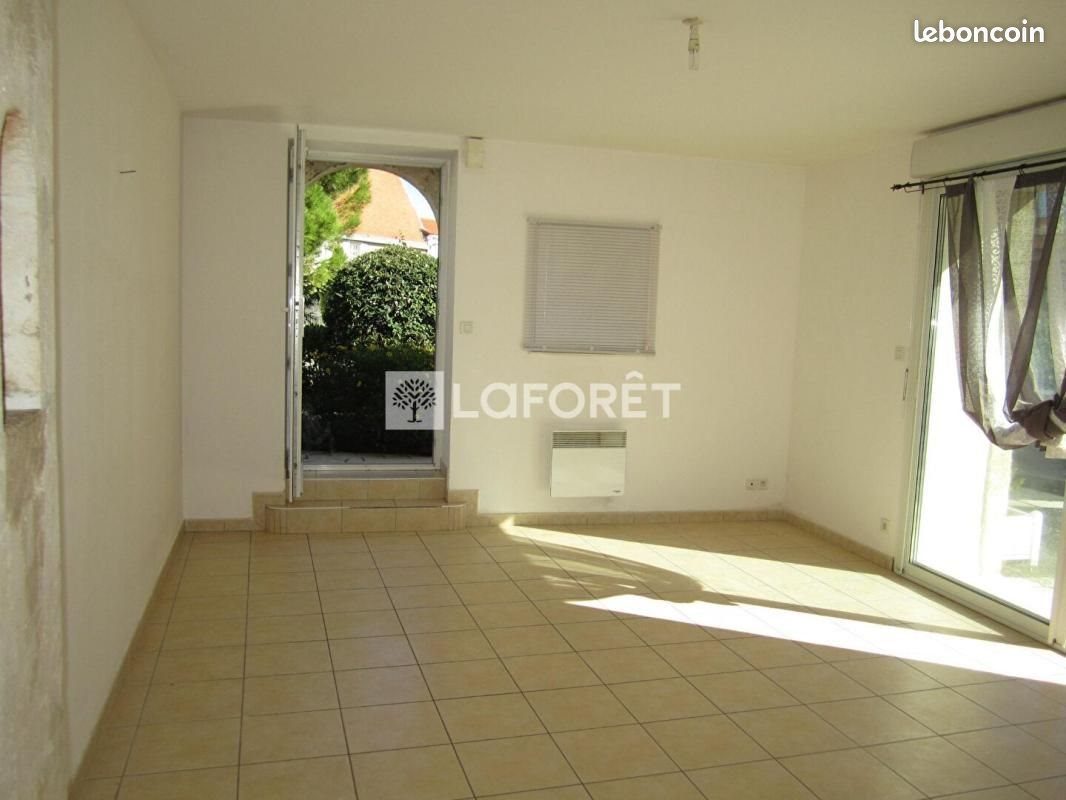 Appartement à louer, 74m², Archiac